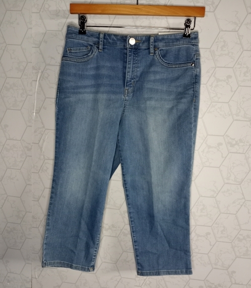 Christopher & Banks stonewash everyday denim crop - Picture 6 of 13